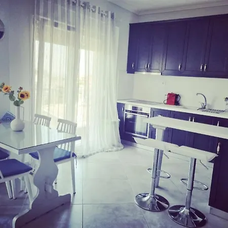 Tararas Lejlighed Nea Michaniona